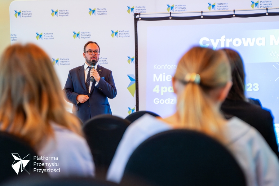 Rozwojowe konferencje w Małopolsce: Kierunek Cyfrowa Transformacja